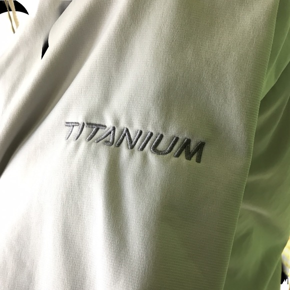 Columbia Titanium Silver Full Zip Up Jacket - Picture 5 of 6
